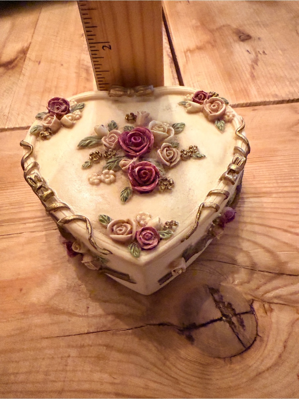 Vintage Dezine Heart-Shaped Floral Trinket Box Cream Pink Roses Hand Painted - Picture 14 of 16
